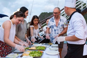 Из Ханоя: 3-дневный роскошный тур в Ниньбинь и круиз по бухте Халонг