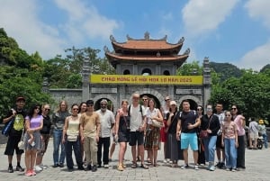 From Hanoi: 3-Day Trip to Ninh Binh with Ha Long Bay Cruise