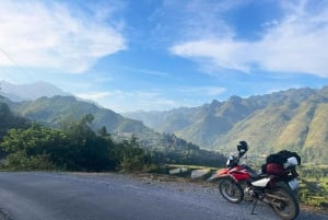 Desde Hanoi: Circuito de 4 días por Ha Giang en coche/Easy Rider