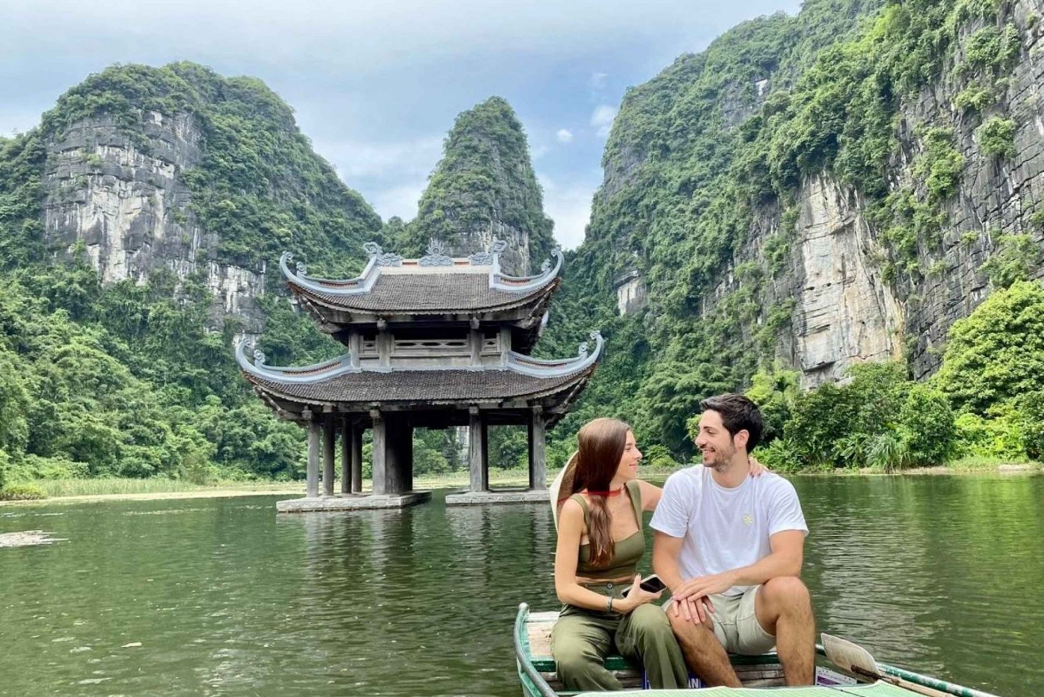 From Hanoi: Bai Dinh,Trang An and Mua Cave Trip