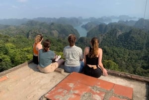 ハノイ発：カットバ島での3日間のサイクリング、カヤック、クルーズ体験をお楽しみください