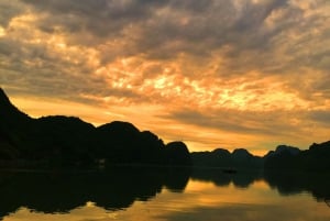 ハノイ発：カットバ島での3日間のサイクリング、カヤック、クルーズ体験をお楽しみください