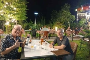 Von Hanoi: 2-tägige Tour zur Insel Cat Ba mit Trekking