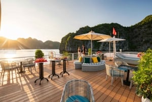 Desde Hanói: excursión de un día a la isla de Cat Ba y la bahía de Lan Ha con almuerzo