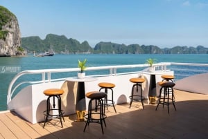 Hanoi/ Cat Ba: Isola di Cat Ba e baia di Lan Ha - Escursione di un giorno | Lusso