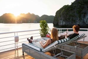 Hanoi/ Cat Ba: Isola di Cat Ba e baia di Lan Ha - Escursione di un giorno | Lusso