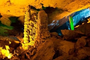 Fra Hanoi: Utforsk Ha Long Bay i 2 dager med et luksuscruise