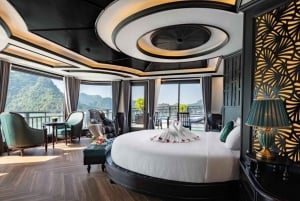 Fra Hanoi: Utforsk Ha Long Bay i 2 dager med et luksuscruise