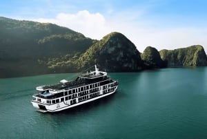 Fra Hanoi: Utforsk Ha Long Bay i 2 dager med et luksuscruise