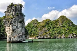 Dia inteiro em Ha Long com carro limusina e cruzeiro de luxo