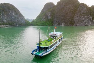 Dia inteiro em Ha Long com carro limusina e cruzeiro de luxo