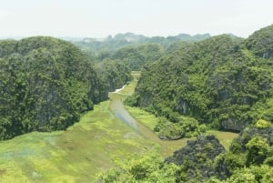 Au départ de Hanoï : visite d'une jounée des sites incontournables de Ninh Binh en petit groupe