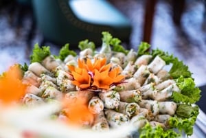 Hanoista: Ha Longin lahti 5 tähden päiväristeily buffet-lounaalla