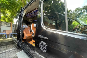 Fra Hanoi: Dagstur til Ha Long-bugten med jacuzzi og VIP-limousine