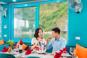 Au départ de Hanoï : croisière 5 étoiles dans la baie d'Ha Long avec déjeuner, kayak et jacuzzi