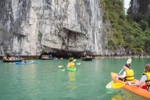 Au départ de Hanoï : croisière 5 étoiles dans la baie d'Ha Long avec déjeuner, kayak et jacuzzi