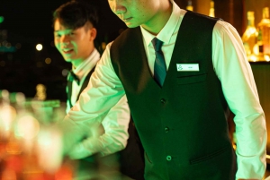 Ha Long Bay Cruise met jacuzzi, kajak en limousine vanuit Hanoi