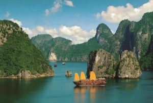 Hanoista: Ha Long Bayn yksityinen VIP-tilausristeily | Joustava
