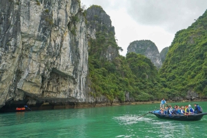 De Hanói: Cruzeiro de luxo na Baía de Ha Long com grupos grandes e pequenos