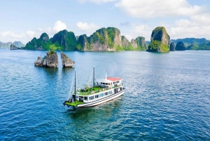 Desde Hanoi: Crucero de lujo de un día por la bahía de Ha Long con comida y kayak