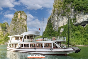Fra Hanoi: Ha Long Bay Spareture - store og små grupper