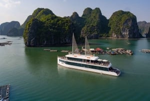 From Hanoi or Halong: Halong Bay Day Cruise