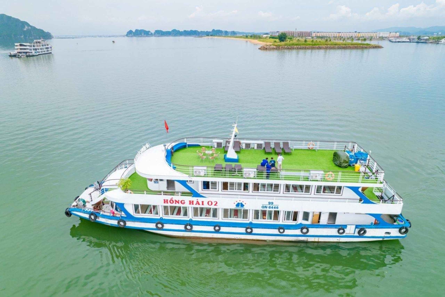 From Hanoi: Halong Bay 1 Day Trip Visit Cave, Island, Kayak