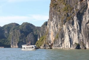 Cat Ba: trasferimento in bus navetta da/per Ninh Binh