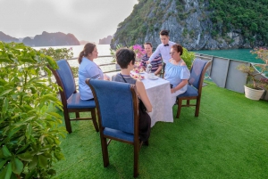 From Hanoi: 1 -Day Halong Bay Cruise With Big & Small Groups