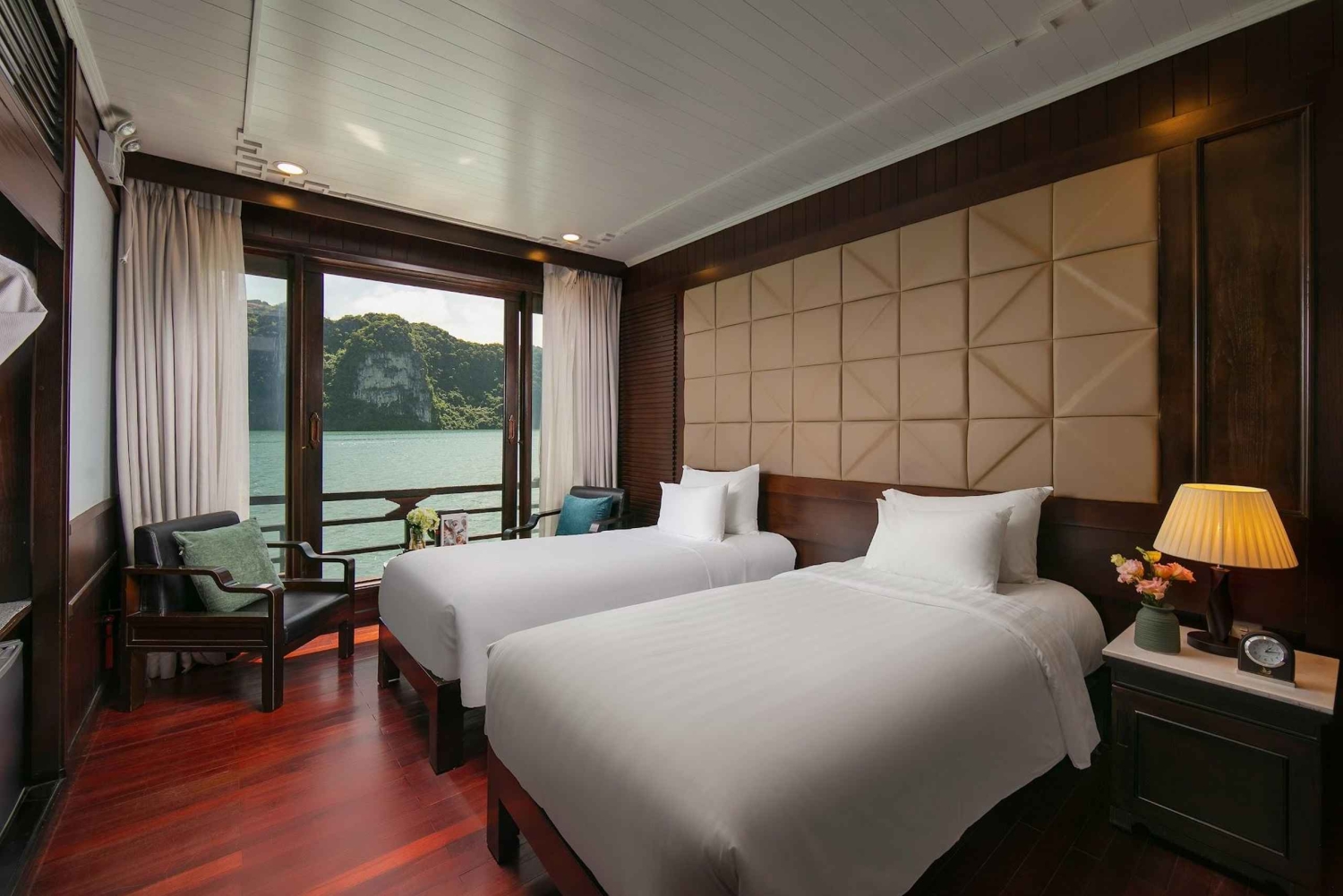 From Hanoi: Halong Explorer 3-Day Deluxe Cruise
