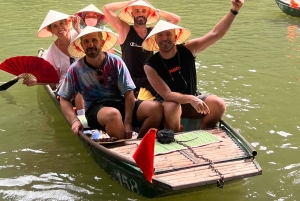 Från Hanoi: Hoa Lu, Mua-grottan och Tam Coc, dagsutflykt