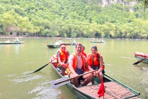 Från Hanoi: Hoa Lu, Mua-grottan och Tam Coc, dagsutflykt