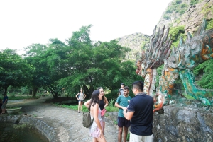 Från Hanoi: Hoa Lu, Mua-grottan och Tam Coc, dagsutflykt