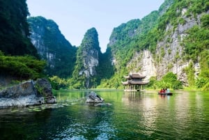 Da Hanoi: Viaggio a Ninh Binh con ciclismo e pranzo a buffet