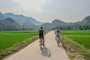 Au départ de Hanoi : excursion à vélo dans la vallée de Mai Chau