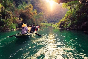 Из Ханоя: однодневная поездка в пещеру Муа, Чанган и Хоалы