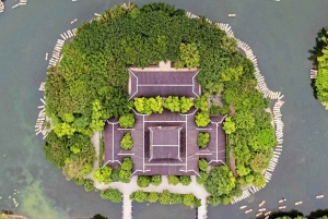 Из Ханоя: однодневная поездка в пещеру Муа, Чанган и Хоалы