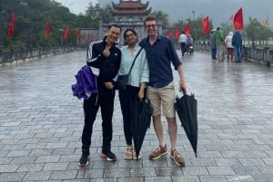 Из Ханоя: однодневная поездка в пещеру Муа, Чанган и Хоалы