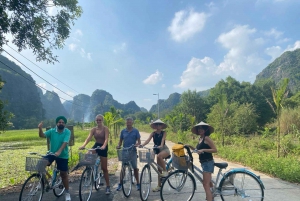Fra Ninh Binh: Dagstur til Cuc Phuong nasjonalpark
