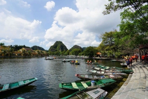 From Hanoi: Ninh Binh Day Trip with Trang An and Mua Cave