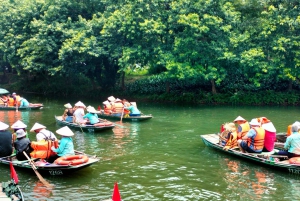 Fra Hanoi: Ninh Binh, Hoa Lu, Tam Coc-bådtur og Mua-grotten