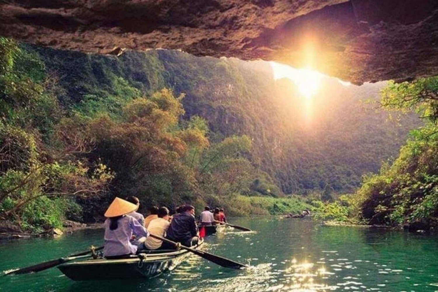 From Hanoi: Ninh Binh, Hoa Lu, Trang An Mua Cave Day Tour