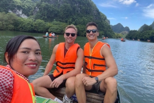 From Hanoi: Ninh Binh Jeep Adventure – Hoa Lu, Trang An, Mua