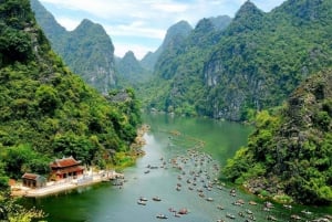 Hanoi / Ninh Binh: Trang An eco-tourism - Hoa Lu & Mua Cave
