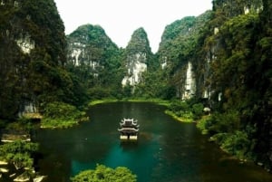 Hanoi / Ninh Binh: Trang An eco-tourism - Hoa Lu & Mua Cave