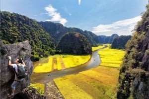 Hanoi: Ninh Binh, Bai Dinh/Hoa Lu, Trang An, & Mua Cave Tour