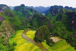 Hanoi: Ninh Binh, Bai Dinh/Hoa Lu, Trang An, & Mua Cave Tour