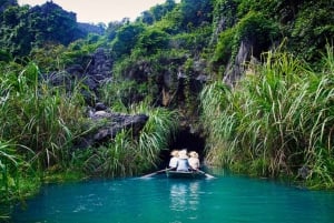 Hanoi: Ninh Binh, Bai Dinh/Hoa Lu, Trang An, & Mua Cave Tour