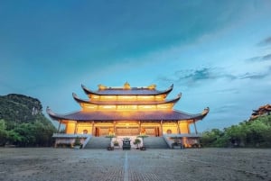 Vanuit Hanoi: Halong Bay Seaplane & 6-uur durende tour door Ha Long Bay