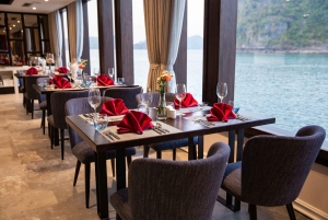 Z Hanoi lub Halong: Jednodniowy rejs po zatoce Halong